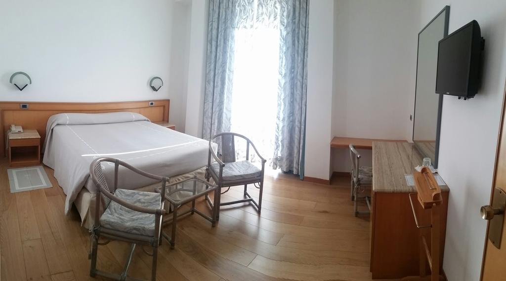 Hotel Excelsior Lanciano Esterno foto